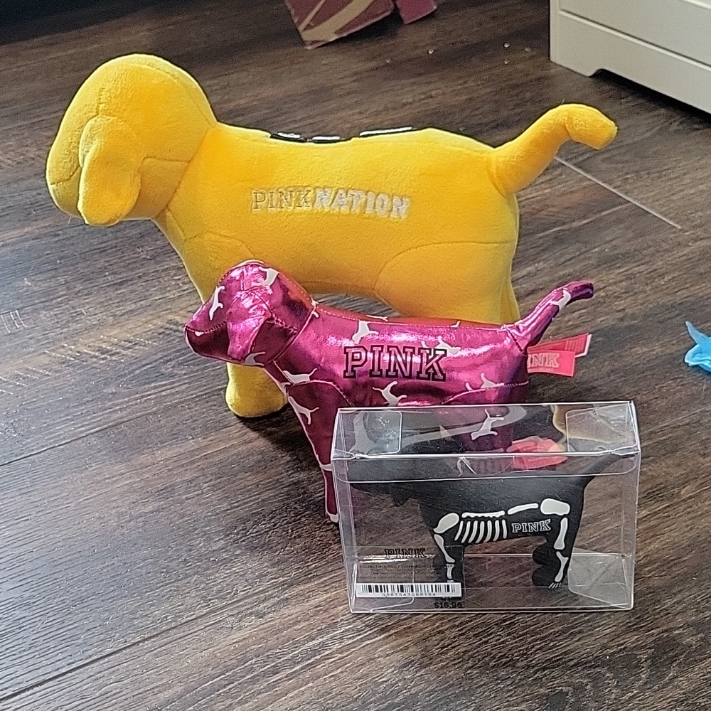 Lot of VS PINK Dogs